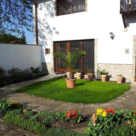 Ferienwohnung Am Geiseltal Merseburg Exterior foto